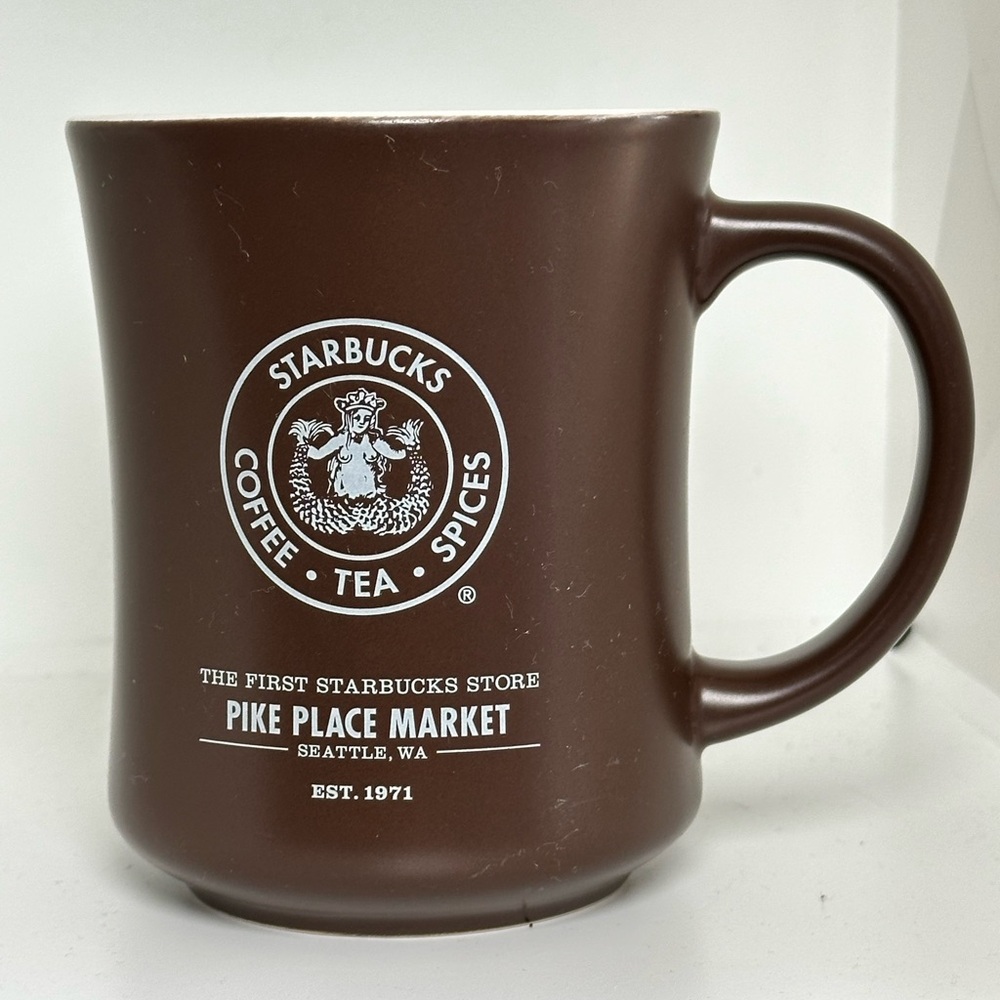 Starbucks Pikes Place Market Seattle, WA Collectors Mug Coffee Cup 16 oz